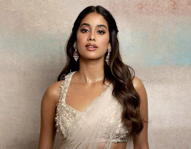 Janhvi Kapoor New Images